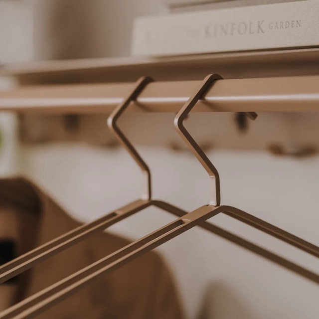 GENT metāla pakaramais (3 gab.) – stilīgs un izturīgs drēbju pakaramais mājai vai birojam - Image 3