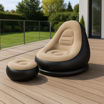 Piepūšams dārza krēsls Inflatable-garden-chair-Gardlov ar pumpi terasei un mājai HomeSpace viens no kreisās un terases HomeSpace